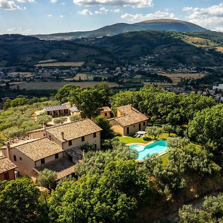 Agriturismo Le Vigne Foligno Exteriör bild