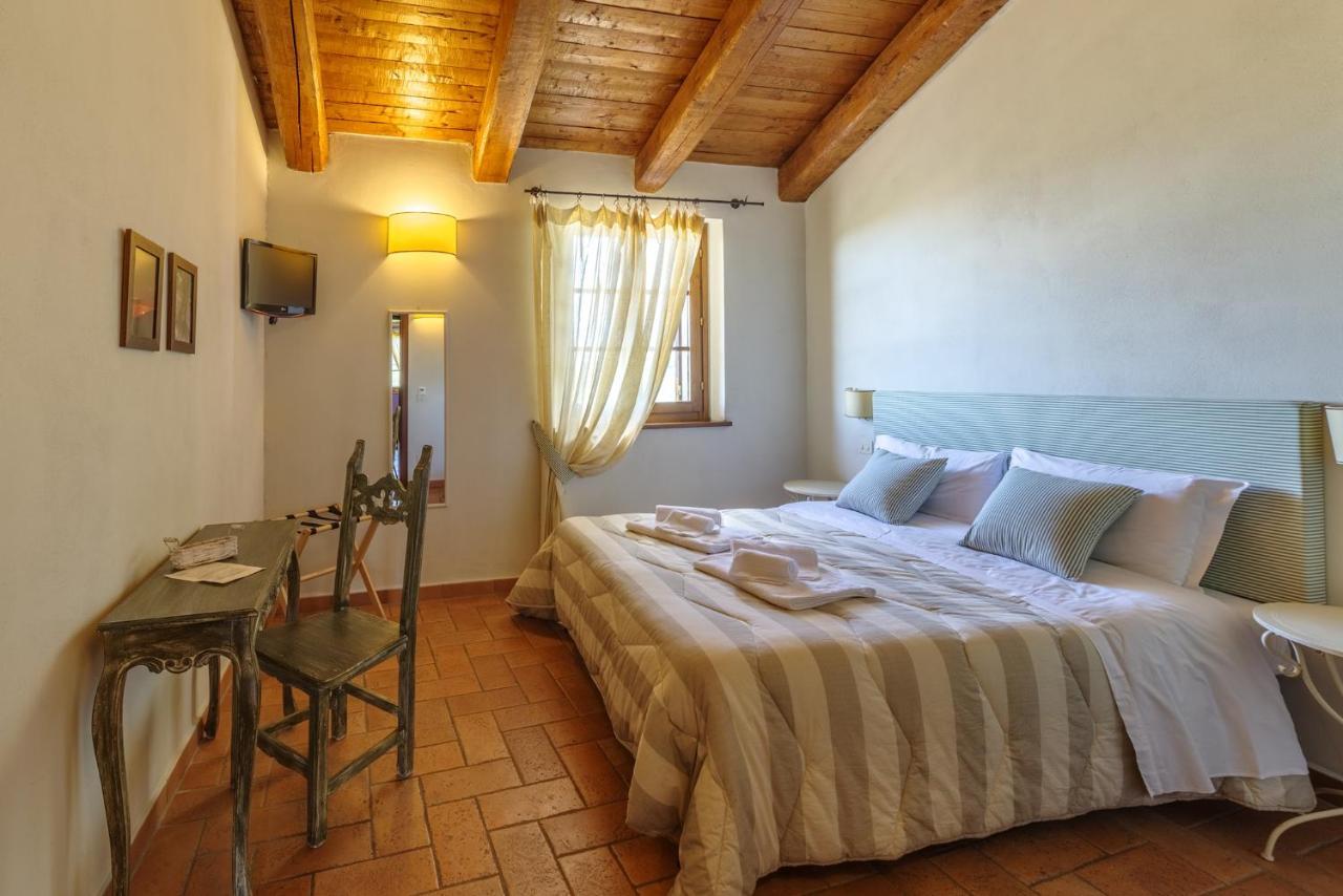 Agriturismo Le Vigne Foligno Exteriör bild